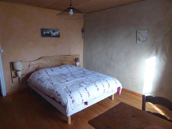 Gîte pour 2 personnes, avec vue ainsi que terrasse et jardin à Le Freney-d'Oisans - 2