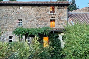Gîte pour 8 personnes à Saint-Pierreville