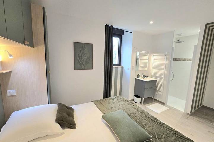 Gîte pour 15 personnes, avec jardin à Coubjours - 4