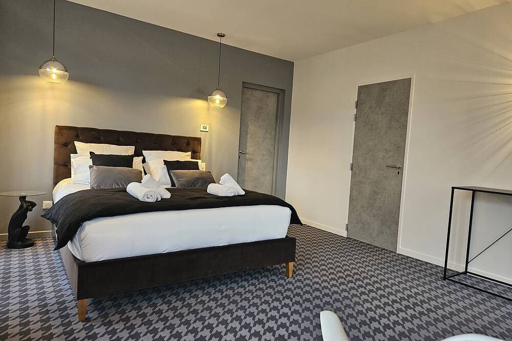 Le Petit Versailles Loire Tours in Rochecorbon, Tours region