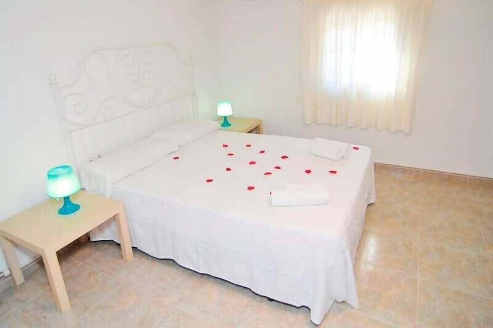 Club Villamar - Gemütliche Villa für 11 Personen,privatem Pool uind Grill, nur 3 Fahrminuten vom ... in Santa Susanna, Costa del Maresme