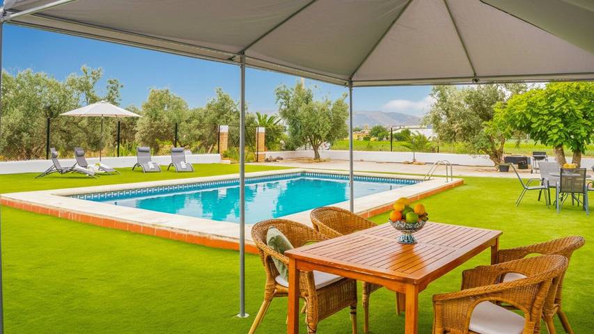 Casa rural para 12 personas, con piscina en Antequera - 4