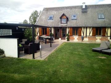Gîte pour 8 personnes, avec jardin ainsi que terrasse et sauna, animaux acceptés dans l' Eure