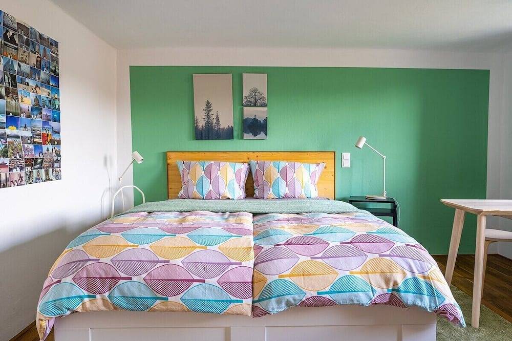 Ganze Wohnung, Ferienwohnung mit zwei Schlafzimmern, Aufmerksam in Bad Liebenzell, Nordschwarzwald
