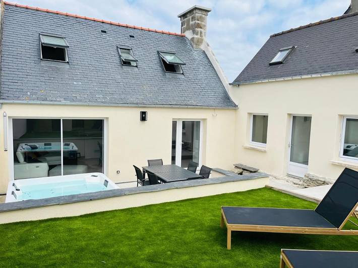 Maison de vacances pour 10 personnes, avec Jacuzzi et Terrasse ainsi que Jardin et Vue à Île de Batz