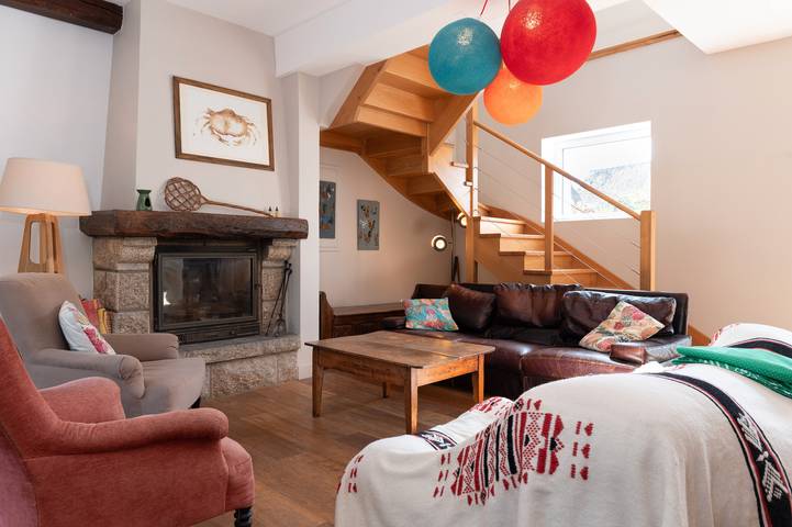 Holiday home for 16 people, with garden, child-friendly