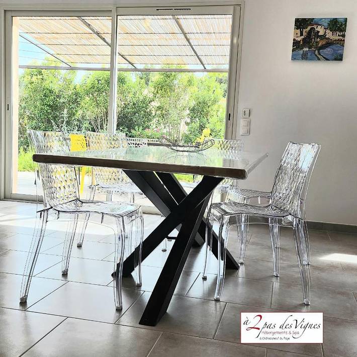 Location de vacances pour 6 personnes, avec jacuzzi et sauna ainsi que piscine et jardin à Châteauneuf-du-Pape - 4