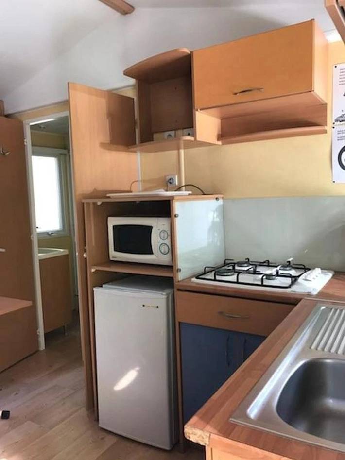 Mobil home pour 4 personnes, avec piscine et terrasse à Rennes-les-Bains - 4