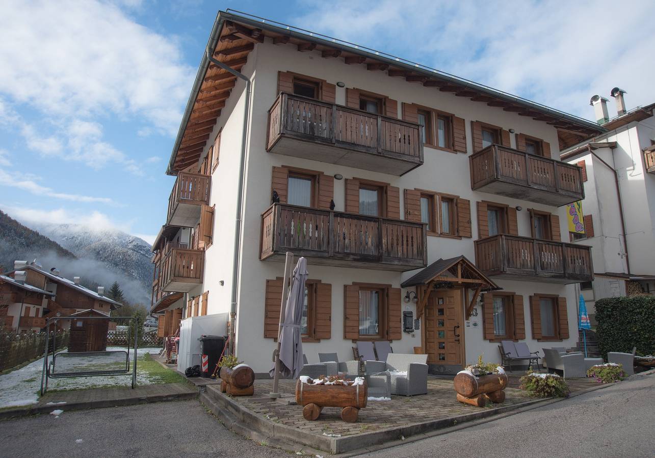 Room '1' with Mountain View, Shared Garden and Wi-Fi in Auronzo di Cadore, Dolomiti Superski