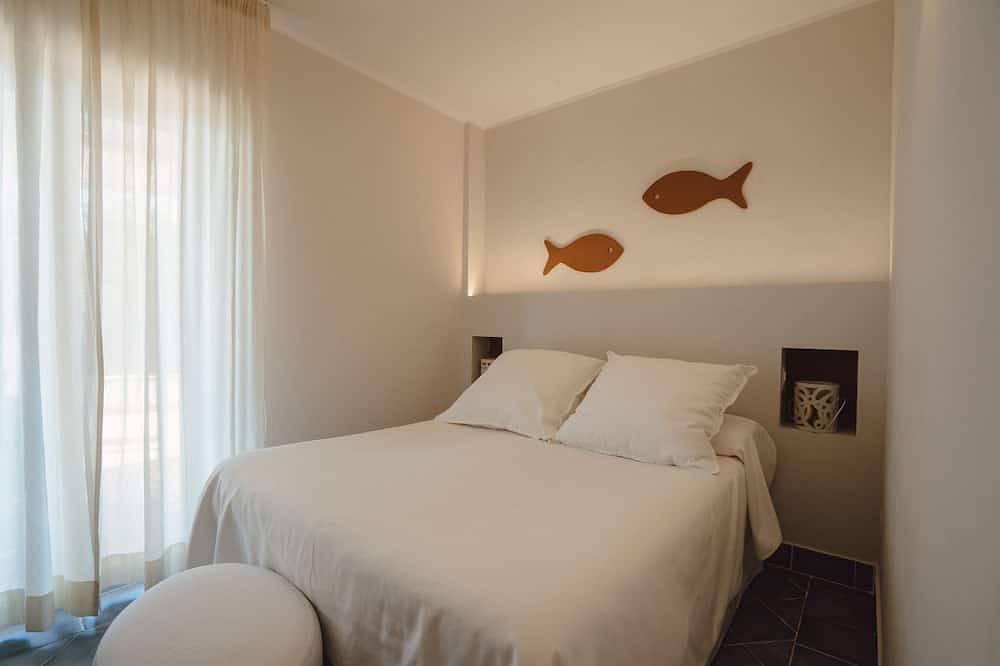 Apartamento entero, Gorgonia   Sea view flat located in the Ruve Bianche Residence with swimming pool and private beach in Vibonati, Cilento