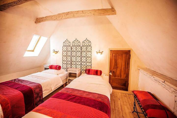 Gîte pour 6 personnes, avec jardin à Cuzance - 3