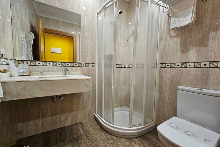 Apartamento entero, Chic apartamento con aire acondicionado, Wi-Fi y bañera in Mieres (Asturias), Cordillera Cantábrica