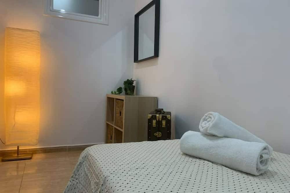Appartement entier, Near to Beach and 15 min to Barcelona by Train in Sant Adrià de Besòs, Barcelonès