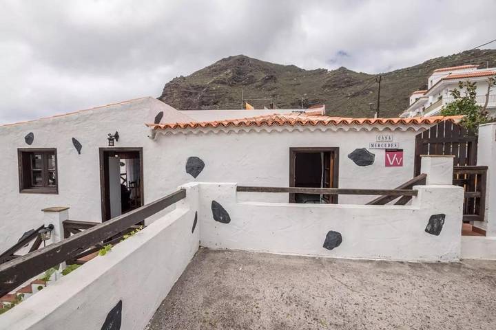 Gîte pour 4 personnes, avec vue et jardin dans Tamaimo - 2