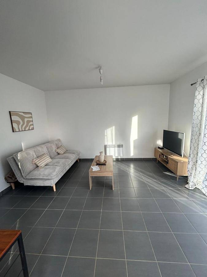 Location de vacances pour 5 personnes, avec jardin ainsi que vue et terrasse à Bouliac