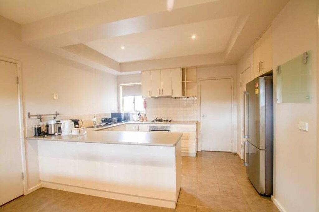 Charming 3Br2Bt Home 10min Drive to Lake Wendouree in Ballarat Central, Ballarat