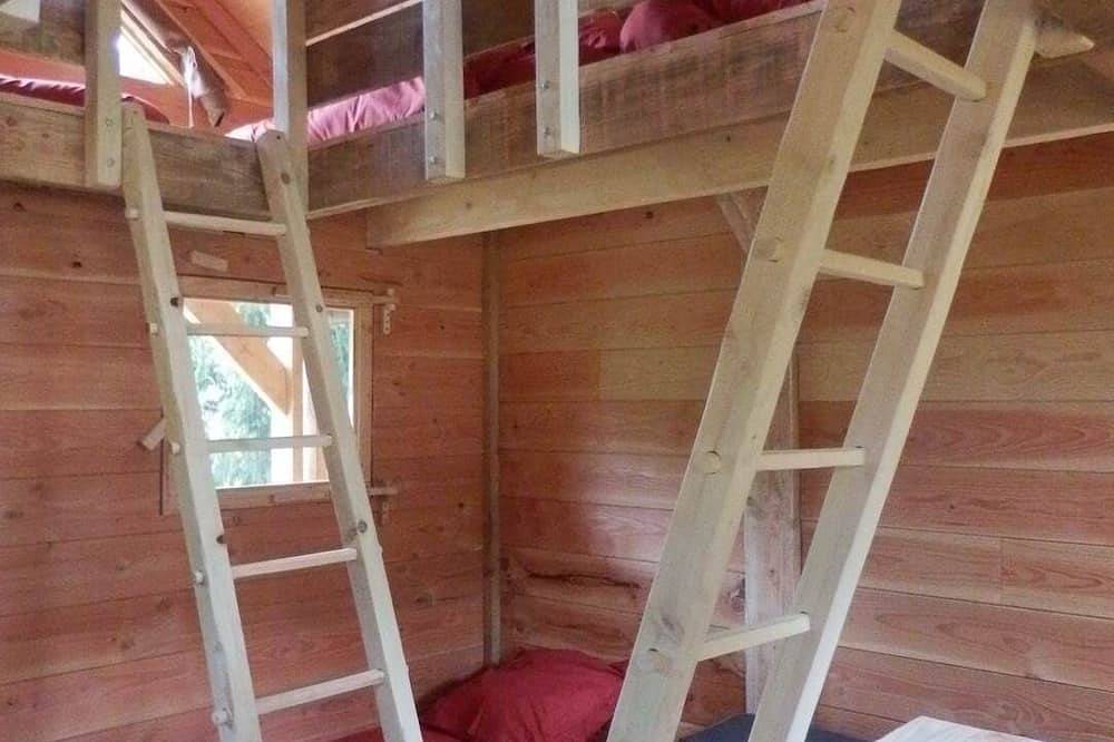Cabane écolodge chambre d'hôtes insolite in Broye, Région d'Autun