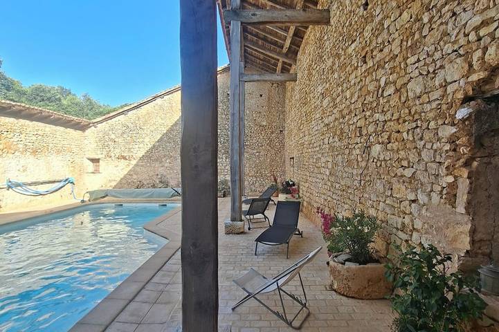 Maison de campagne pour 6 personnes, avec Jardin et Piscine à Saint-Germain-de-Montbron