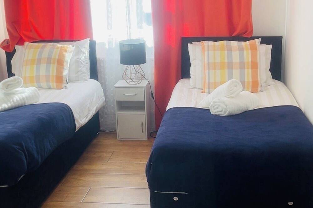 Ganze Wohnung, Cozy plaza accommodation.beautiful and spacious , good for long stay in Rochester, Kent Downs