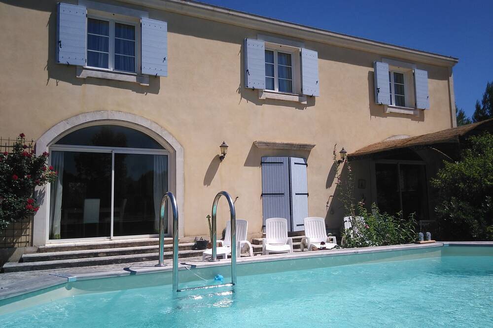 Schöne 250qm Bastide in der Provence in der Nähe von Avignon (20mn) in Boulbon, Arles und Umgebung