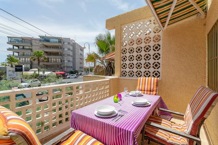 Location de vacances pour 6 personnes, avec jardin à Guardamar del Segura