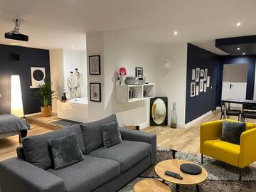 Gîte pour 4 personnes, avec jardin et jacuzzi à Villers-Allerand