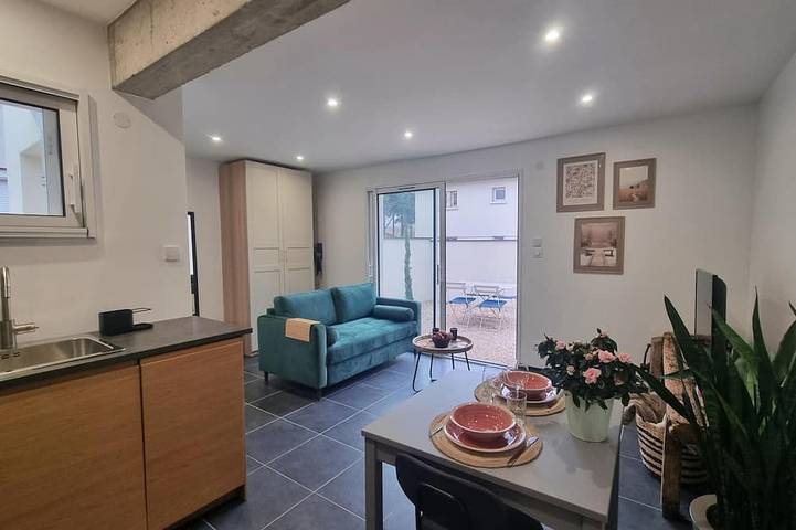 Gîte pour 2 personnes, avec Jardin à Montrond-les-Bains
