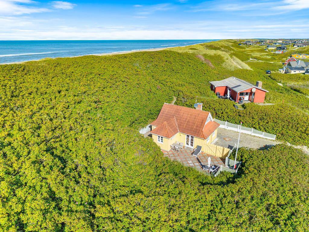 Charmantes Ferienhaus in Søndervig, nur 25 m zum Strand in Søndervig, Holmsland Klit