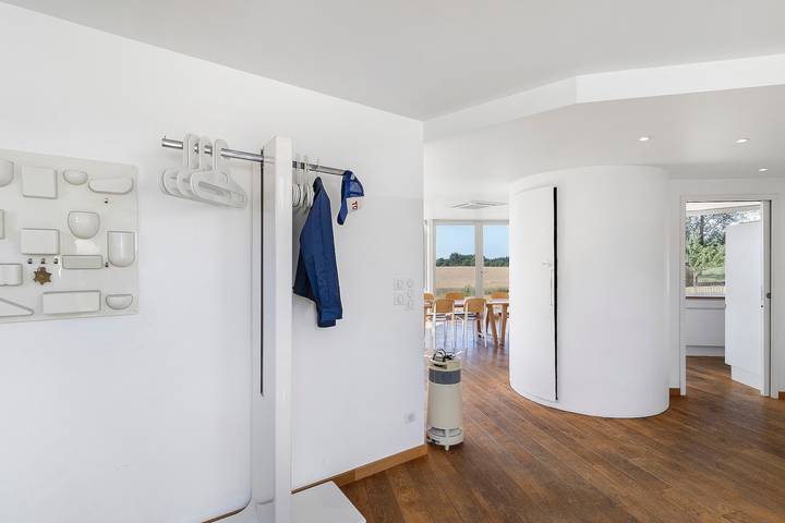 Casa rural moderna con piscina y spa privados en el campo del Perigord in Angoisse, Périgord Vert