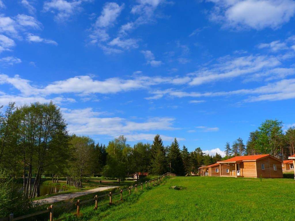 Three-Bedroom Chalet in Usson-en-Forez, Montbrison