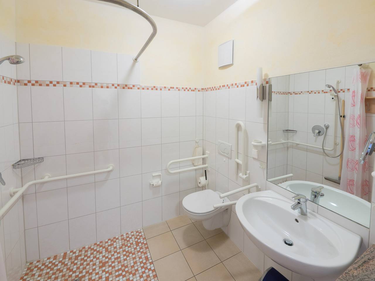 Ganze Wohnung, Apartment 'Apfelbaum' mit Bergblick, Wlan und Klimaanlage in Deggenhausertal, Bodenseekreis