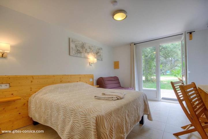 Chambre d’hôte pour 2 personnes, avec jardin à Pianottoli-Caldarello - 4