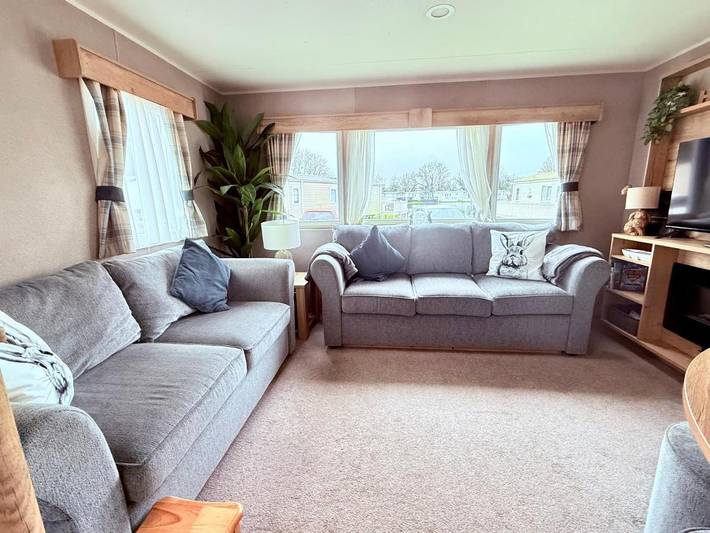 Camping for 6 personer, Terrasse og Badebasseng i tillegg til Sauna og Utsikt i Cotswolds