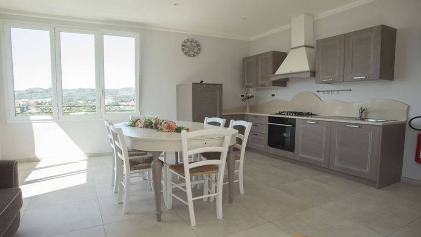 Location de vacances pour 6 personnes, avec jardin à Diano San Pietro - 4