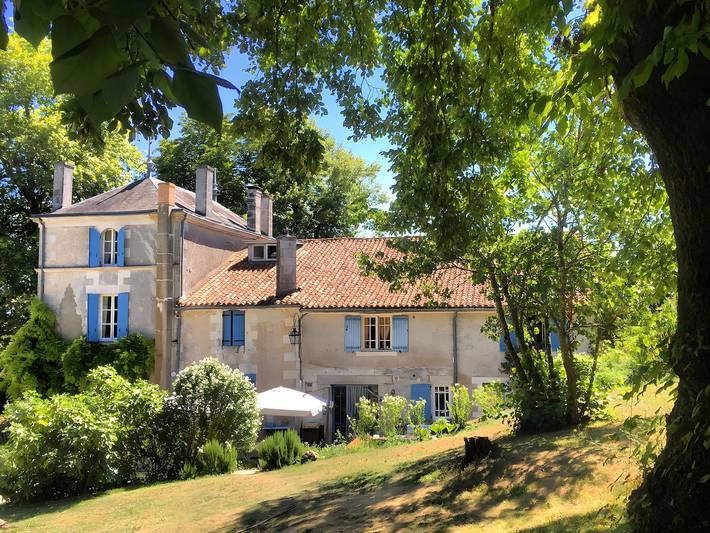 Location de vacances pour 6 personnes, avec Jardin à Montmoreau-Saint-Cybard