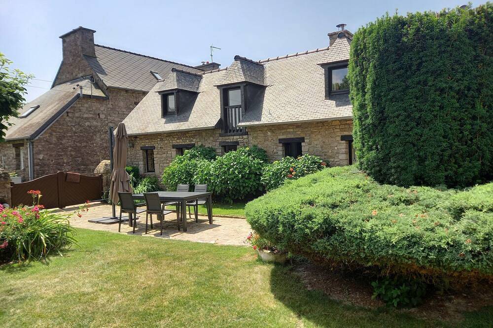 Gîte de Kerberso près de Paimpol en Côtes-d'Armor in Pléhédel, Côte de Goëlo