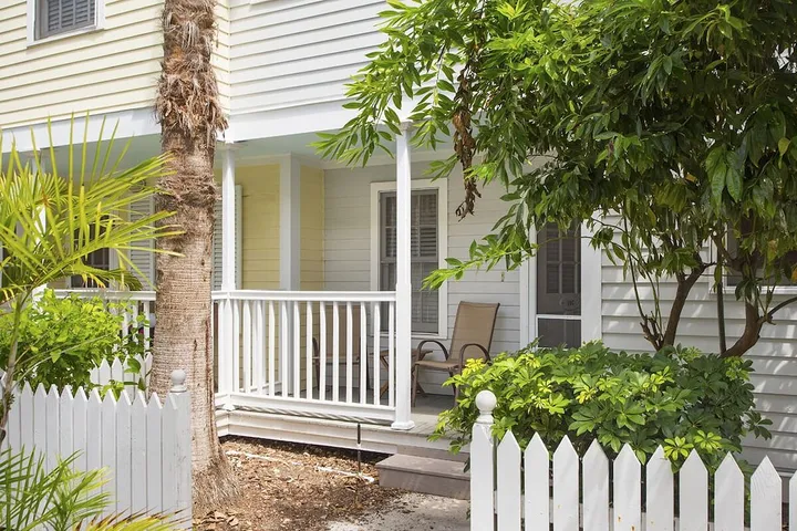 Vacation house for 4 people, with terrace and pool - 1