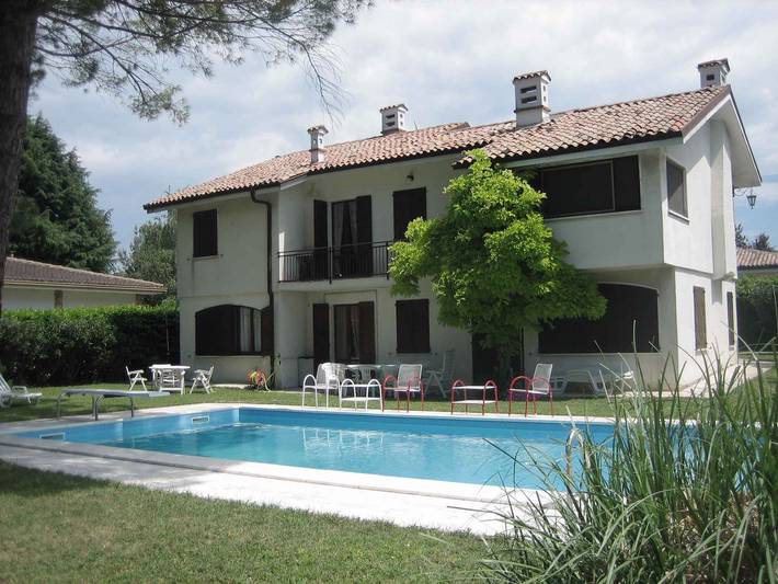 Agriturismo per 10 persone, con Giardino a Lazise