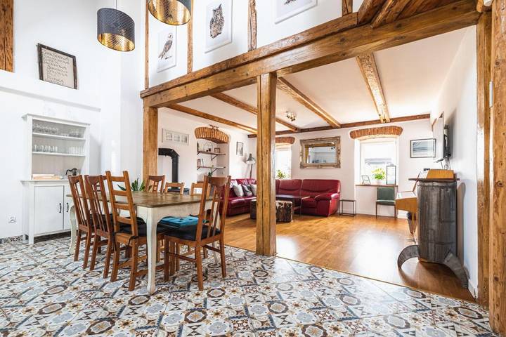 Dom dla 23 osób, z sauna i ogród oraz jacuzzi w Miłków