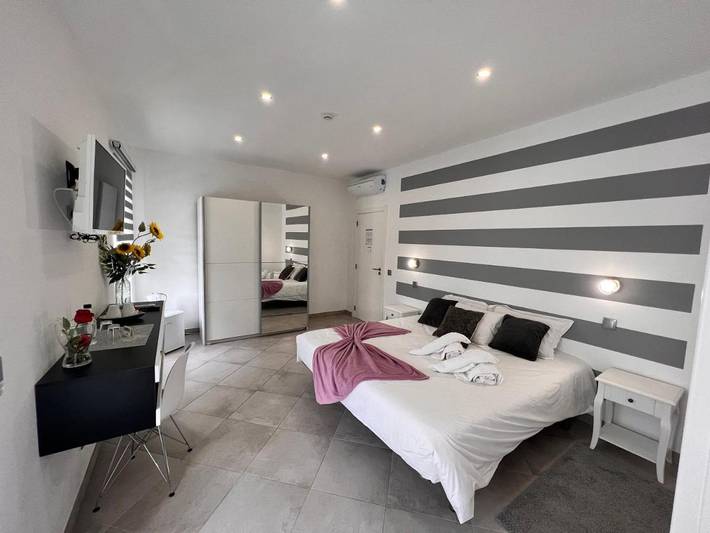Chambre d’hôte pour 3 personnes, avec jardin et sauna ainsi que vue et piscine à Carvoeiro - 4