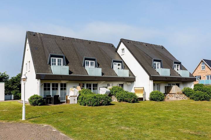 Ganze Wohnung, Beste Lage zwischen Meer und Dorfteich. Sehr schöne Ausstattung. in Wenningstedt, Sylt