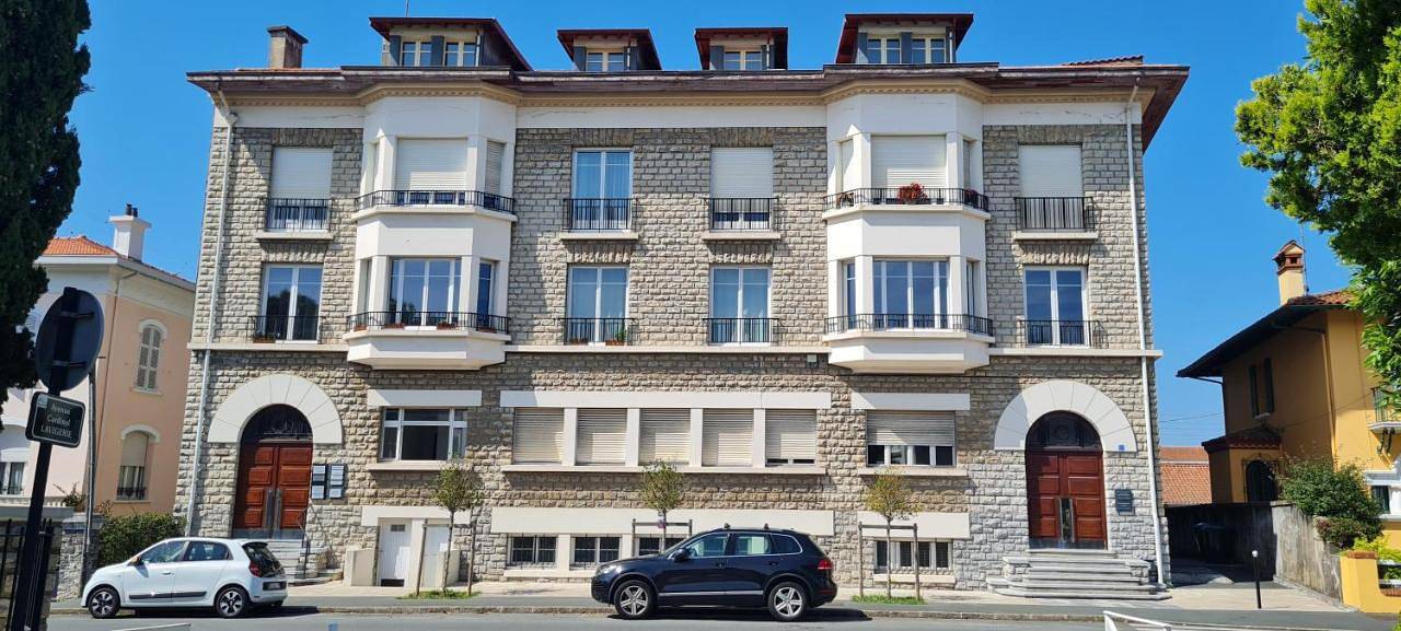Libertitu in Bayonne, Région de Bayonne