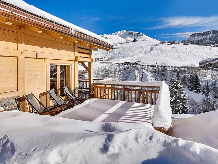 Ferienhaus für 11 Personen, mit Balkon und Whirlpool sowie Terrasse und Ausblick