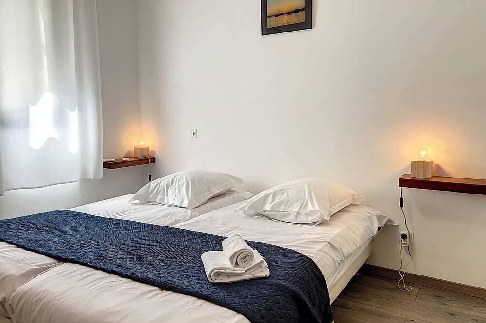 Air-conditioned villa - sea view - heated pool - 15-minute walk to the beach in Monticello, Calvi und Umgebung