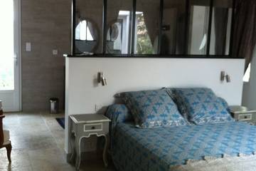 Gîte pour 2 personnes, avec jardin à Vauvert