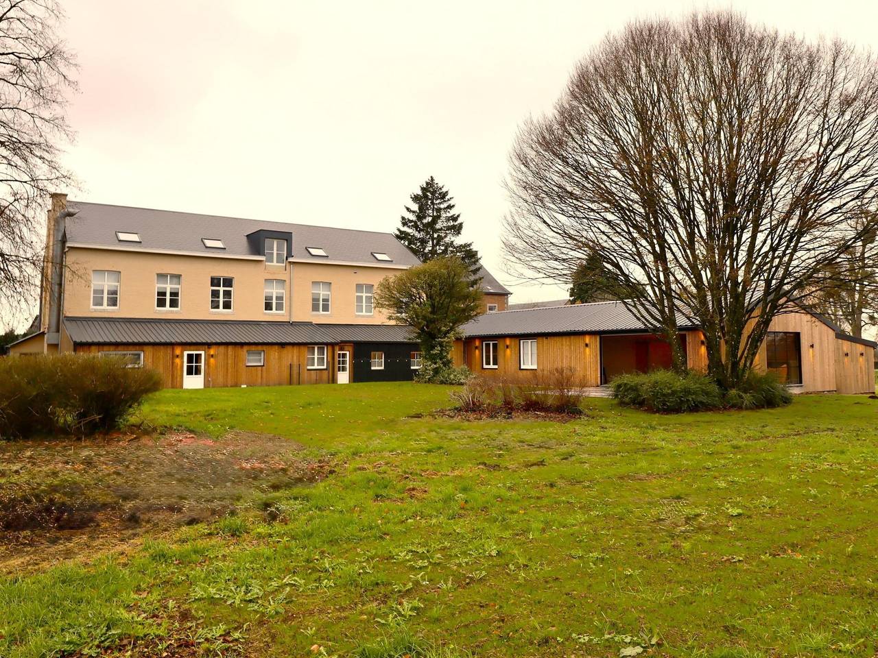 Schönes Haus mit Kamin, Billardtisch & Sauna in Houyet, Region Namur
