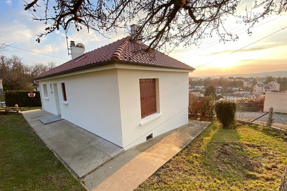 House with a view over the whole city in Évreux, Évreux und Umgebung