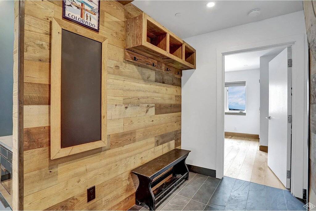 Ganze Wohnung, Vail village Gem: Heated Ski locker by Gondola #1 with Ac. in Vail Ski Resort, Vail