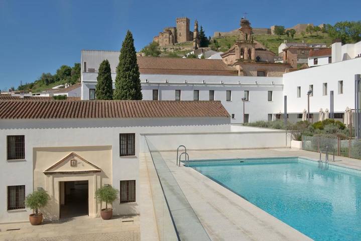 Hôtel pour 2 personnes, avec piscine ainsi que sauna et jardin - 1