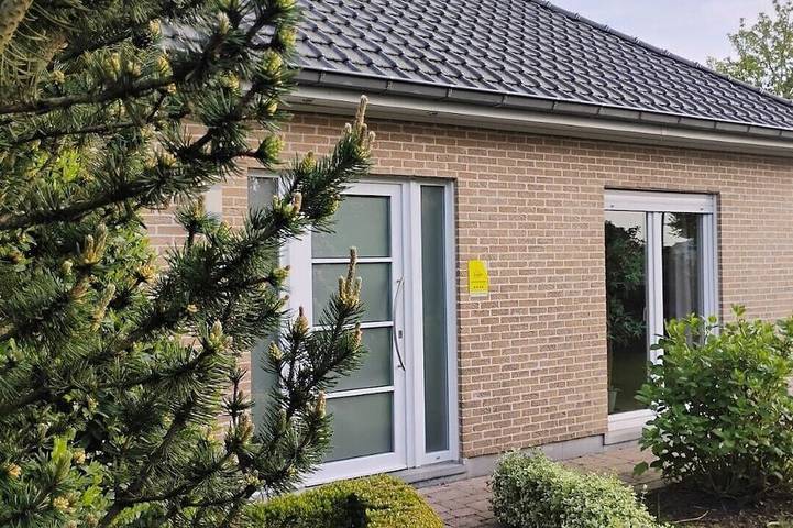 Sfeervol vakantiehuis met terras en weids uitzicht over de heuvels van Ronse